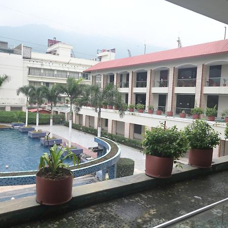 The Wave International Resort Bundu Bagian luar foto